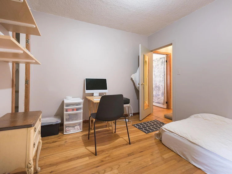 9747 Sidney Street, Chilliwack, BC, V2P 4G5 - 17