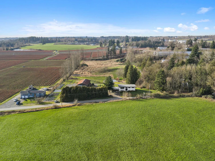 681 Bradner Road, Abbotsford, BC, V4X 2J5 - 38