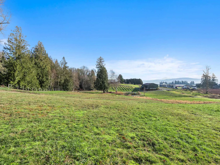681 Bradner Road, Abbotsford, BC, V4X 2J5 - 36