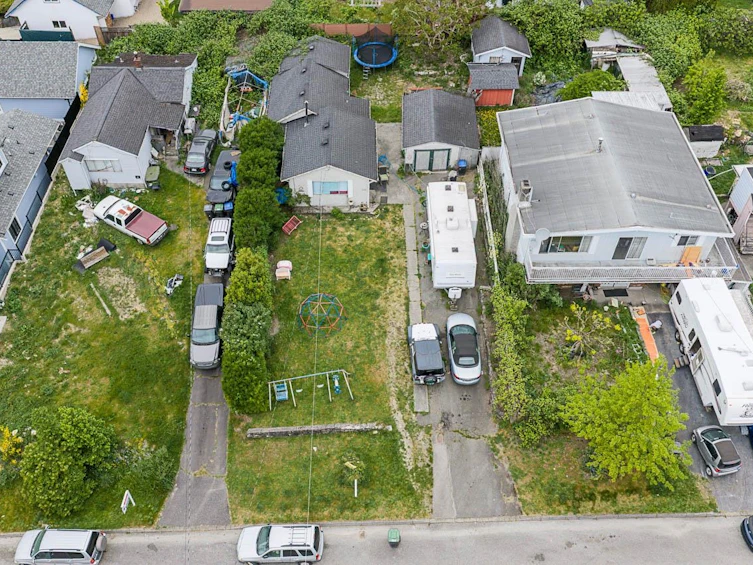 2233 Edinburgh Street, New Westminster, BC, V3M 2Y2 - 34