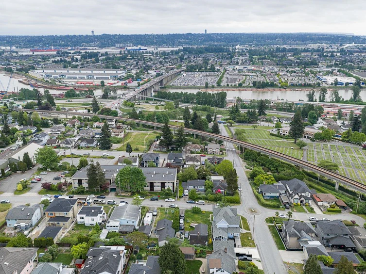 2233 Edinburgh Street, New Westminster, BC, V3M 2Y2 - 22