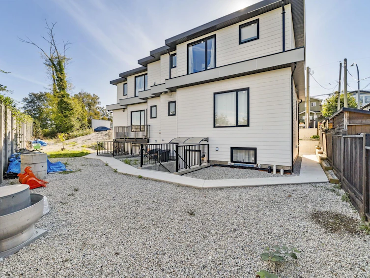 5499 Manor Street, Burnaby, BC, V5G 1B6 - 14