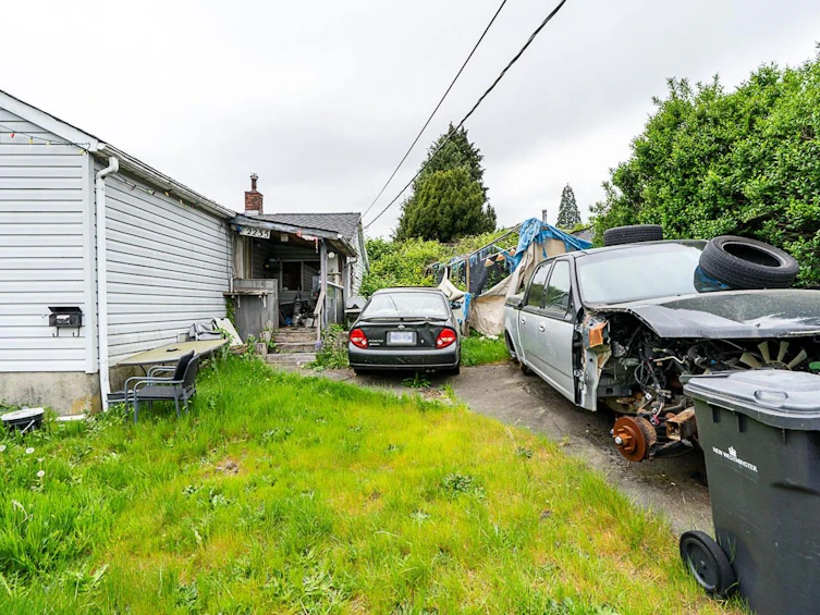 2235 Edinburgh Street, New Westminster, BC, V3M 2Y2 - 5