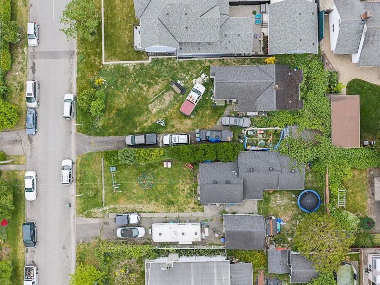 2235 Edinburgh Street, New Westminster, BC, V3M 2Y2 - 11