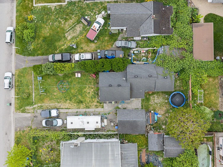 2235 Edinburgh Street, New Westminster, BC, V3M 2Y2 - 12