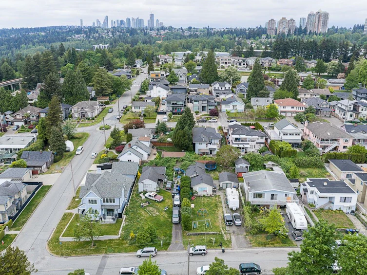 2235 Edinburgh Street, New Westminster, BC, V3M 2Y2 - 29