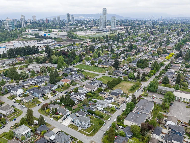 2235 Edinburgh Street, New Westminster, BC, V3M 2Y2 - 25