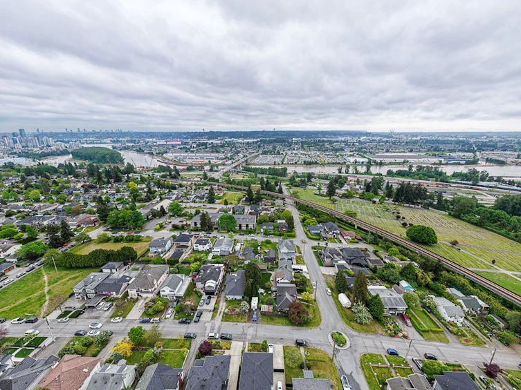 2235 Edinburgh Street, New Westminster, BC, V3M 2Y2 - 20