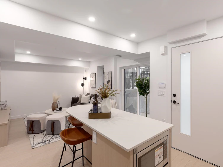 105-2339 E 34th Avenue, Vancouver, BC, V5R 2S6 - 3