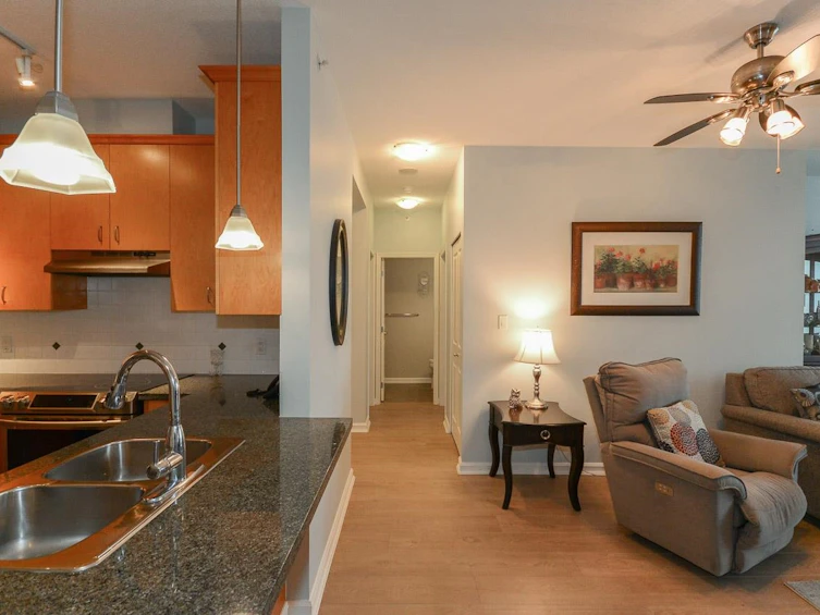 307-1551 Foster Street, Surrey, BC, V4B 5M1 - 9
