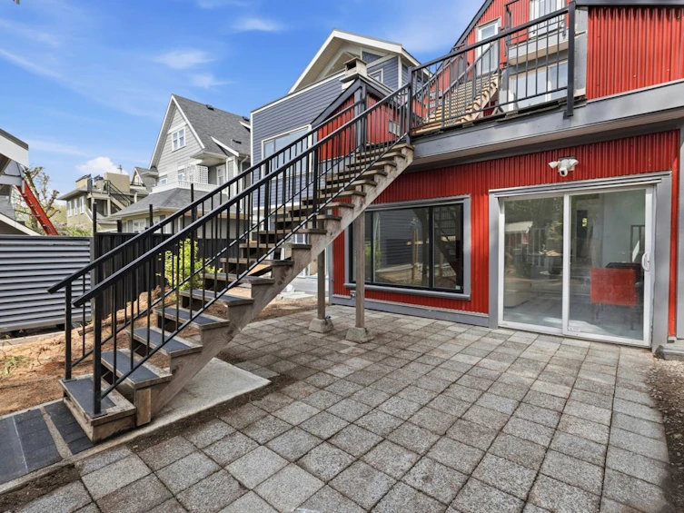14 W 14th Avenue, Vancouver, BC, V5Y 1W6 - 18