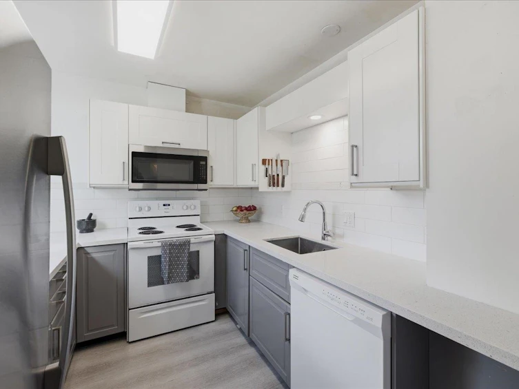 14 W 14th Avenue, Vancouver, BC, V5Y 1W6 - 23