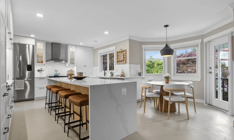 209 Ravine Drive
