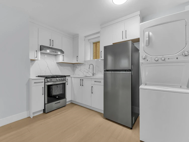 2617 Mcgill Street, Vancouver, BC, V5K 1H2 - 31