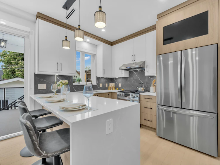 2617 Mcgill Street, Vancouver, BC, V5K 1H2 - 7