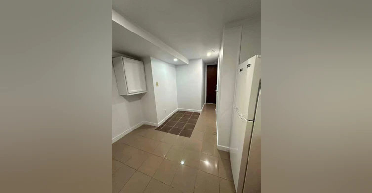 47xx Little Street, Vancouver, BC, V5X 2C6 - 3