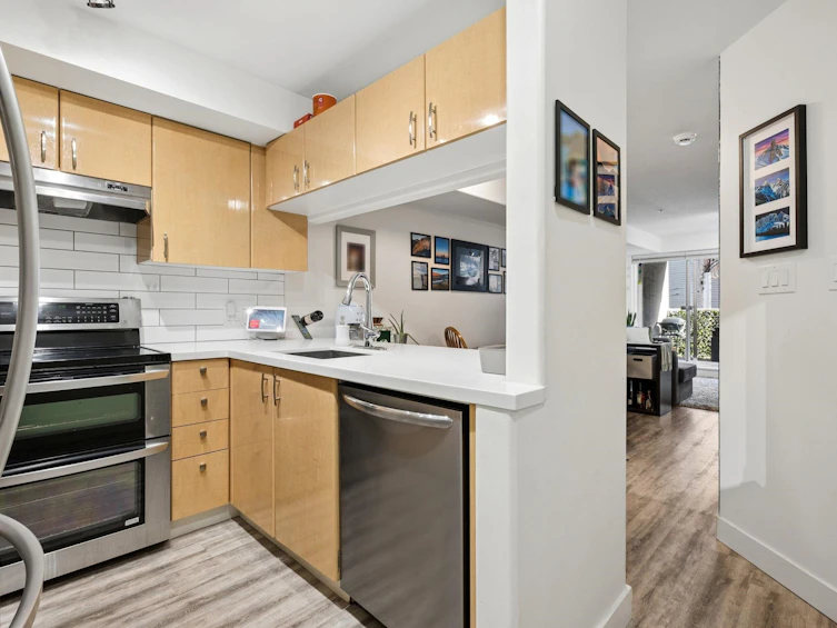 208-988 W 21st Avenue, Vancouver, BC, V5Z 1Z1 - 3