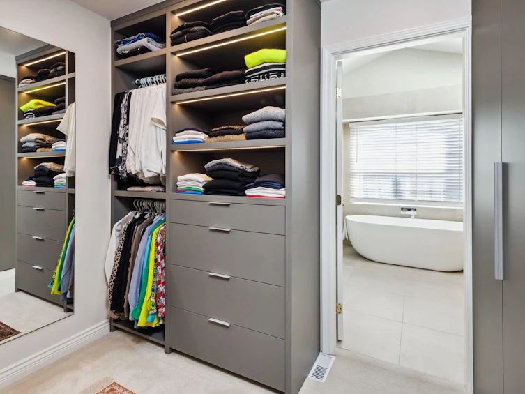 3823 Michener Way, North Vancouver, BC, V7K 3C7 - 23