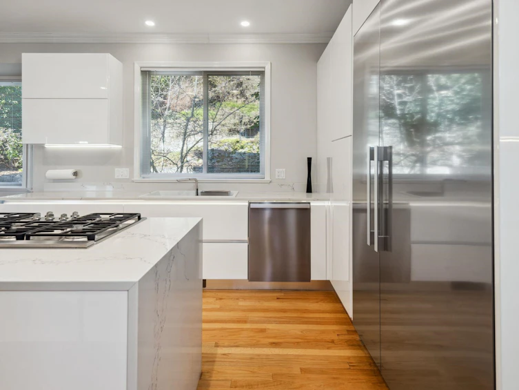 3823 Michener Way, North Vancouver, BC, V7K 3C7 - 14