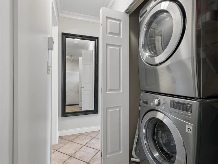 303-1508 Mariner Walk, Vancouver, BC, V6J 4X9 - 17