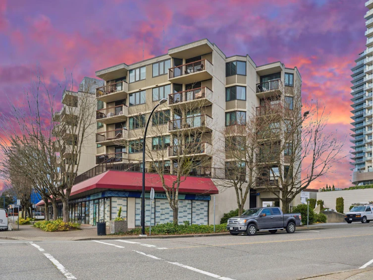 305-1521 George Street, Surrey, BC, V4B 4A4