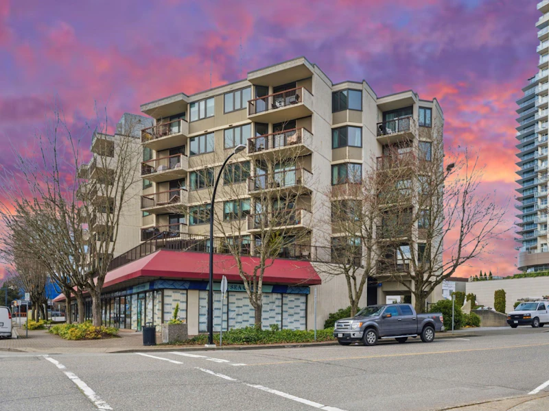 305 - 1521 George Street, Surrey BC V4B 4A4