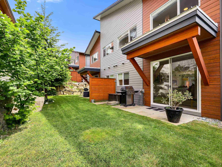 41322 Horizon Drive, Squamish, BC, V8B 0Y7 - 2