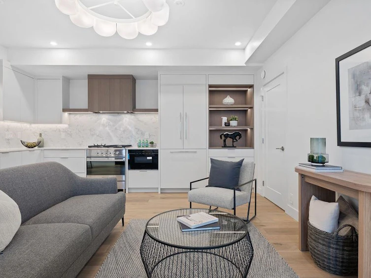 1145 W 33rd Avenue, Vancouver, BC, V6M 1A3 - 3