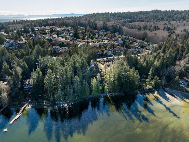 5830 Marine Way, Sechelt, BC, V7Z 0L8 - 5