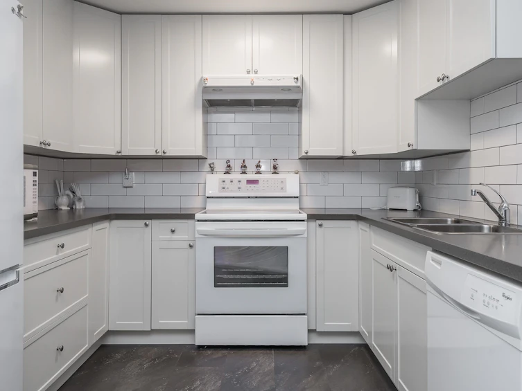309-17695 58 Avenue, Surrey, BC, V3S 1L5 - 9