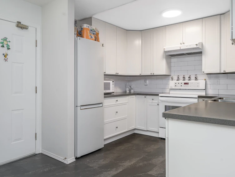 309-17695 58 Avenue, Surrey, BC, V3S 1L5 - 8