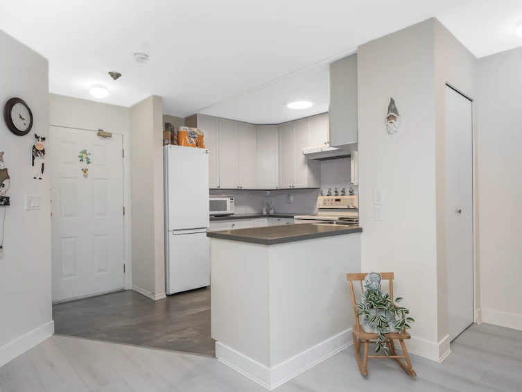 309-17695 58 Avenue, Surrey, BC, V3S 1L5 - 6