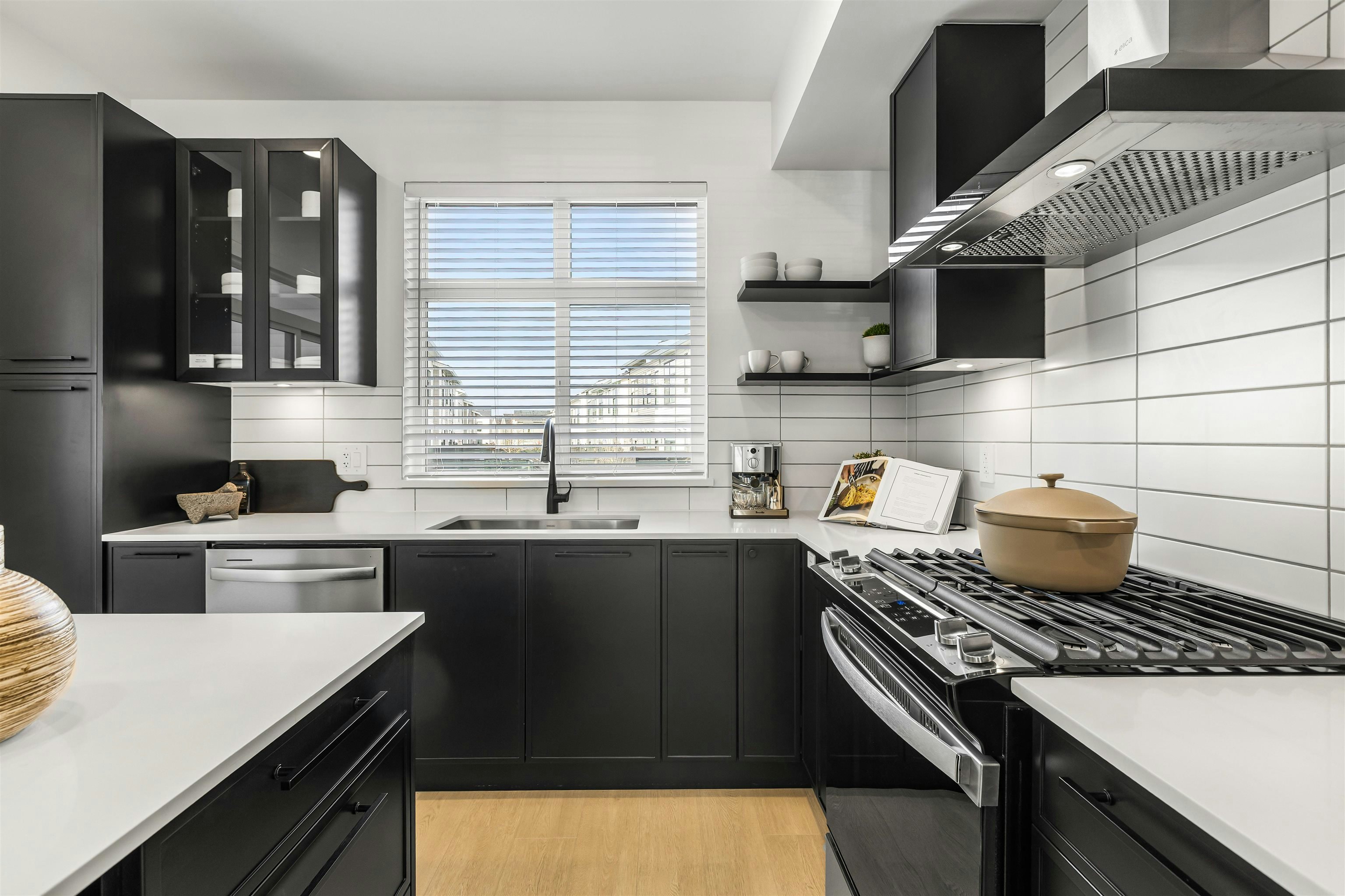 27-2891 Montrose Avenue, Abbotsford, BC - 14