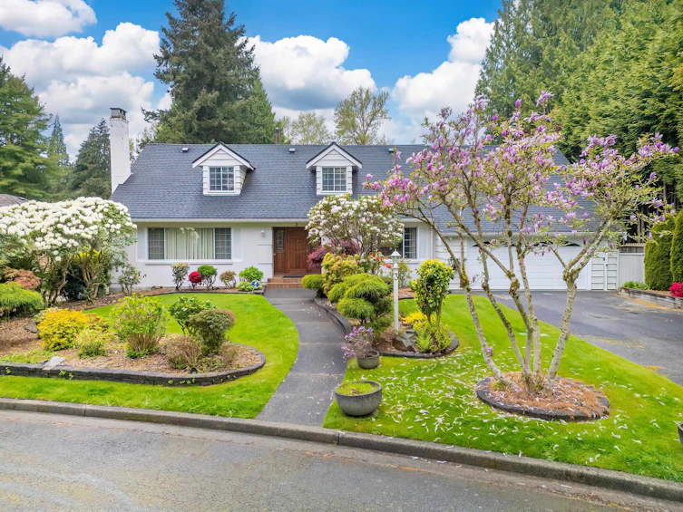 3 Sennok Crescent, Vancouver, BC, V6N 2E3