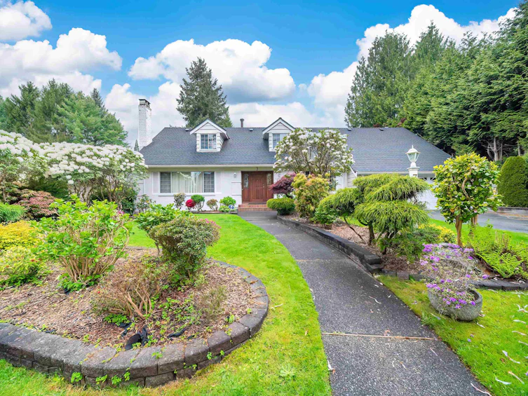 3 Sennok Crescent, Vancouver, BC, V6N 2E3 - 2