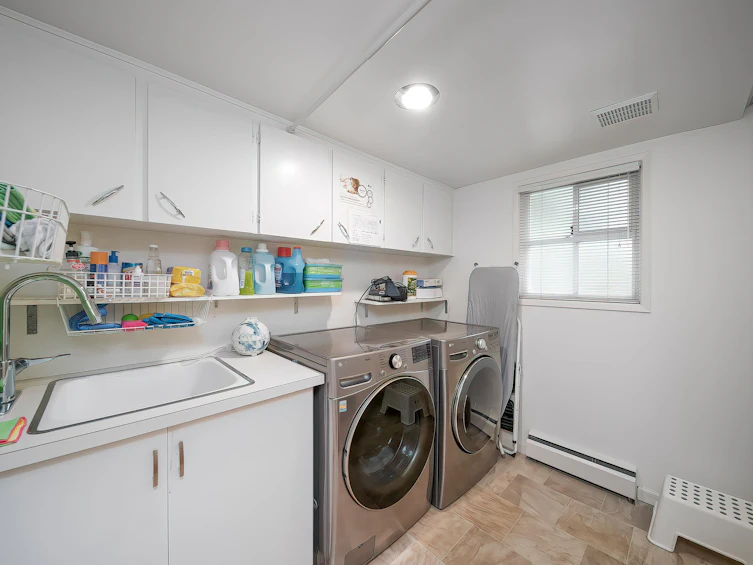 3 Sennok Crescent, Vancouver, BC, V6N 2E3 - 23