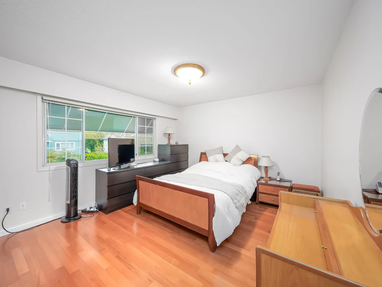 3 Sennok Crescent, Vancouver, BC, V6N 2E3 - 36