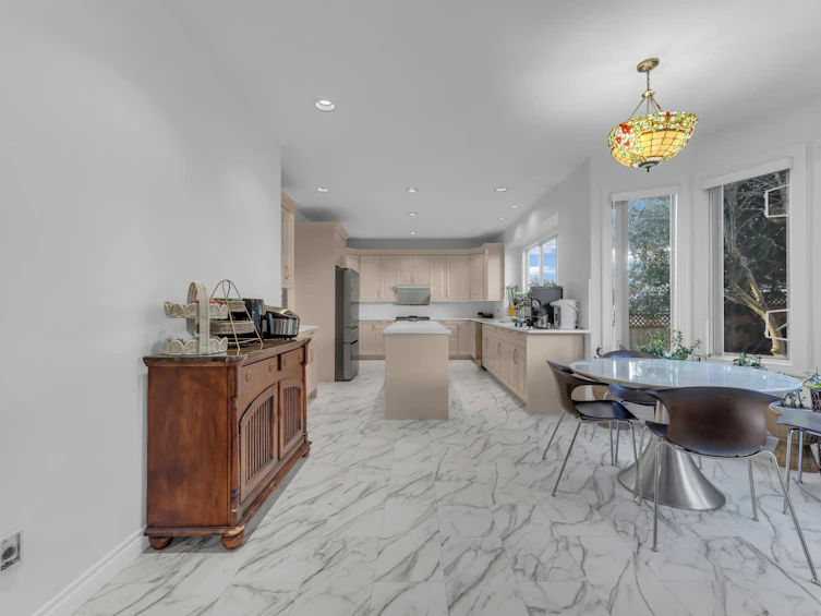 6835 Heather Street, Vancouver, BC, V6P 3P5 - 5