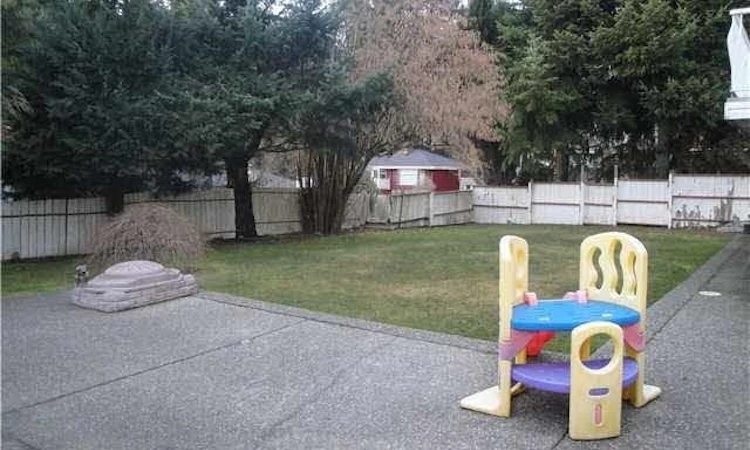 4497 Canterbury Crescent