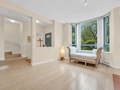 2-6611 Southoaks Crescent - 5