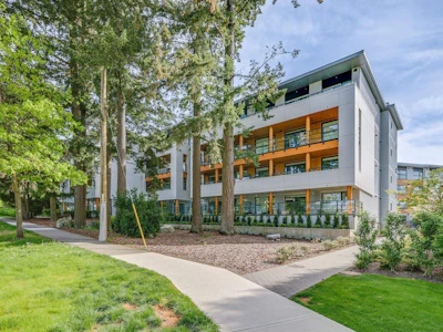 134-2635 King George Boulevard - 3