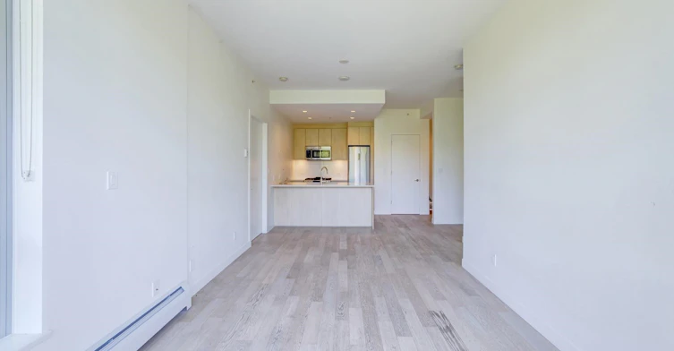 1xx-9060 University Crescent, Burnaby, BC, V5A 0E1 - 13