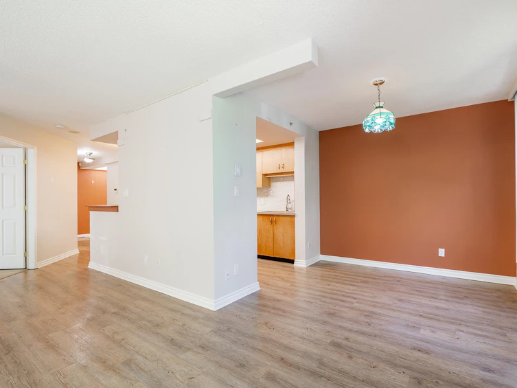 202-10899 University Drive, Surrey, BC, V3T 5V2 - 9