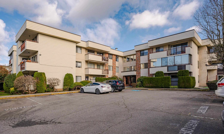 208-32885 George Ferguson Way