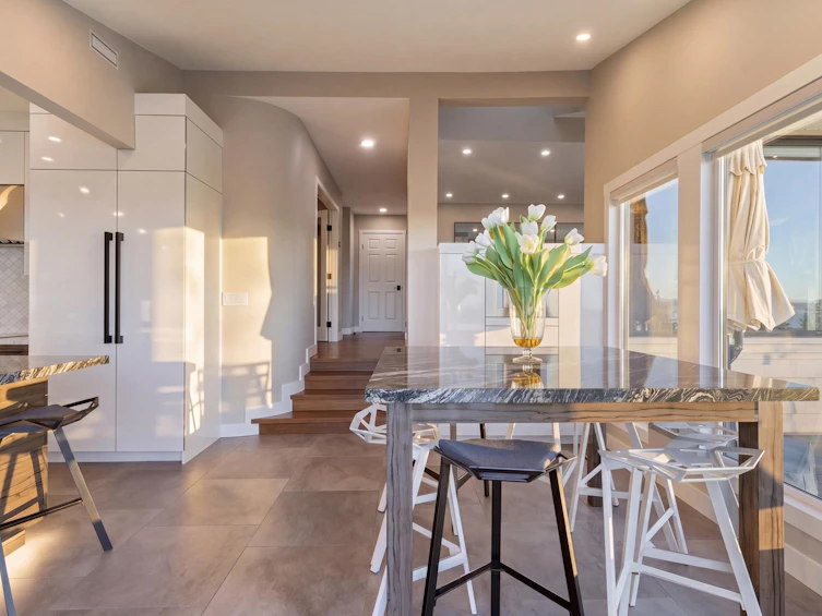 4778 Meadfeild Court, West Vancouver, BC, V7W 2Y3 - 8