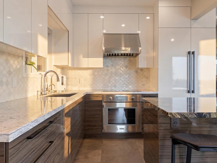 4778 Meadfeild Court, West Vancouver, BC, V7W 2Y3 - 10