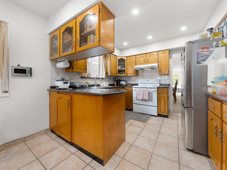 6070 Lanark Street, Vancouver, BC, V5P 2Y6 - 19