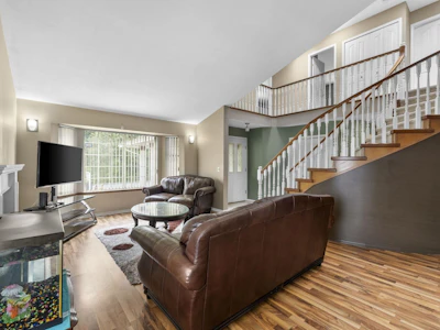 9291 158 Street - 4