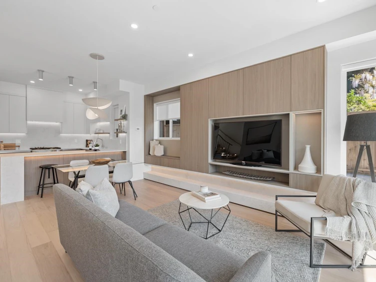 1-625 E 24th Avenue, Vancouver, BC, V5V 2A3 - 3