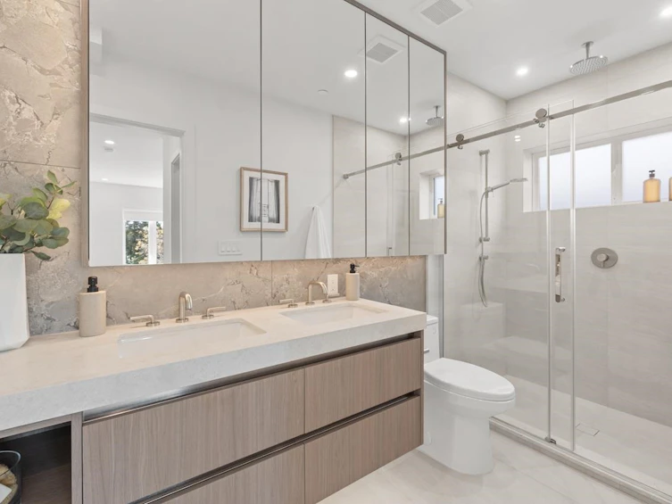 1-625 E 24th Avenue, Vancouver, BC, V5V 2A3 - 18
